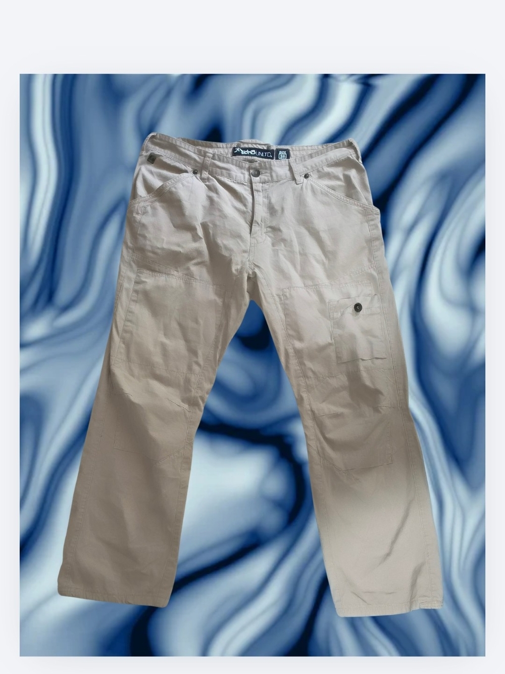 Ecko Unlimited Light Beige Cargo Pants with Side Pocket